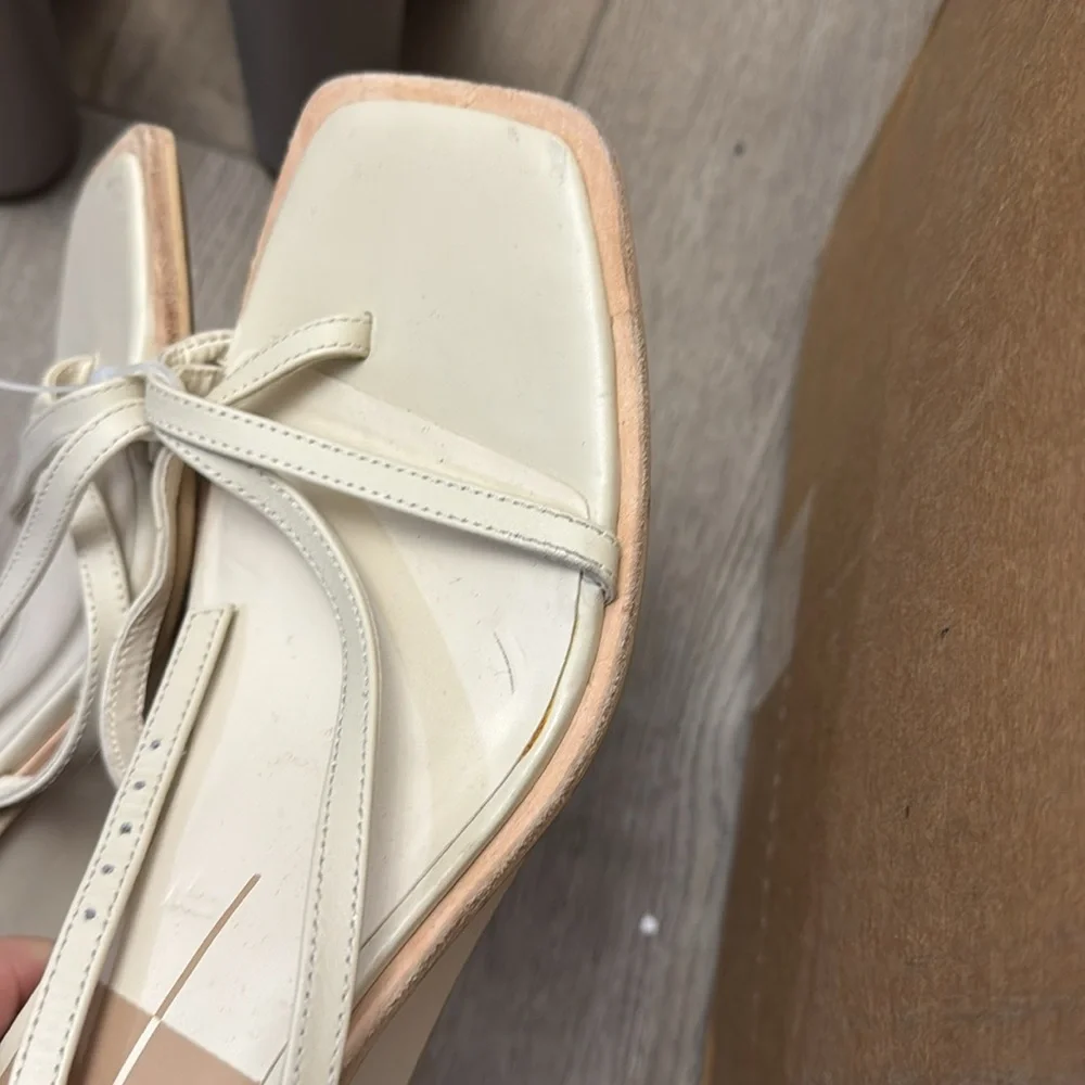 NEW! Dolce Vita Gemini Ankle Strap Wedge Sandal in Ivory - Size 10 🚙